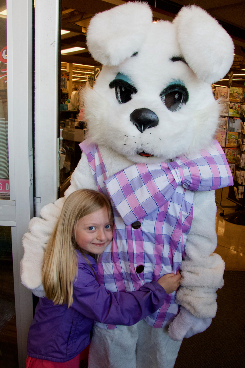 West Seattle Thriftway Easter Egg hunt a cracking success Westside
